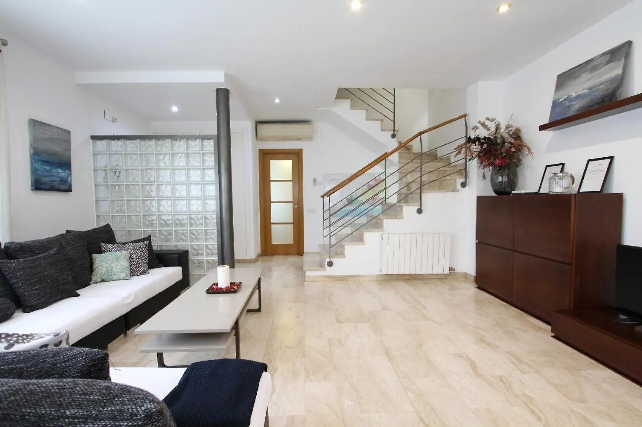 Beach House Castelldefels